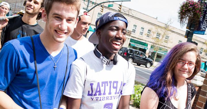 New Students Gate Ceremony 2014 02 720X380